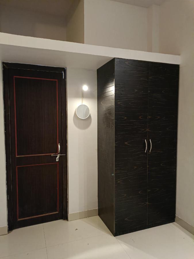 Leela Homestay Jabalpur - Lily - 2 Bhk Luxury Appartment Zewnętrze zdjęcie