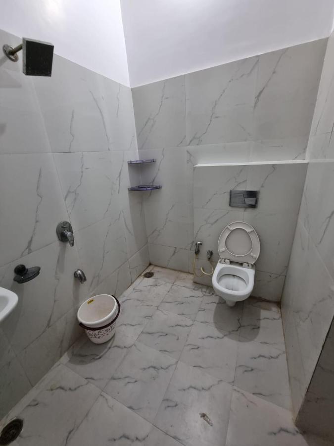 Leela Homestay Jabalpur - Lily - 2 Bhk Luxury Appartment Zewnętrze zdjęcie