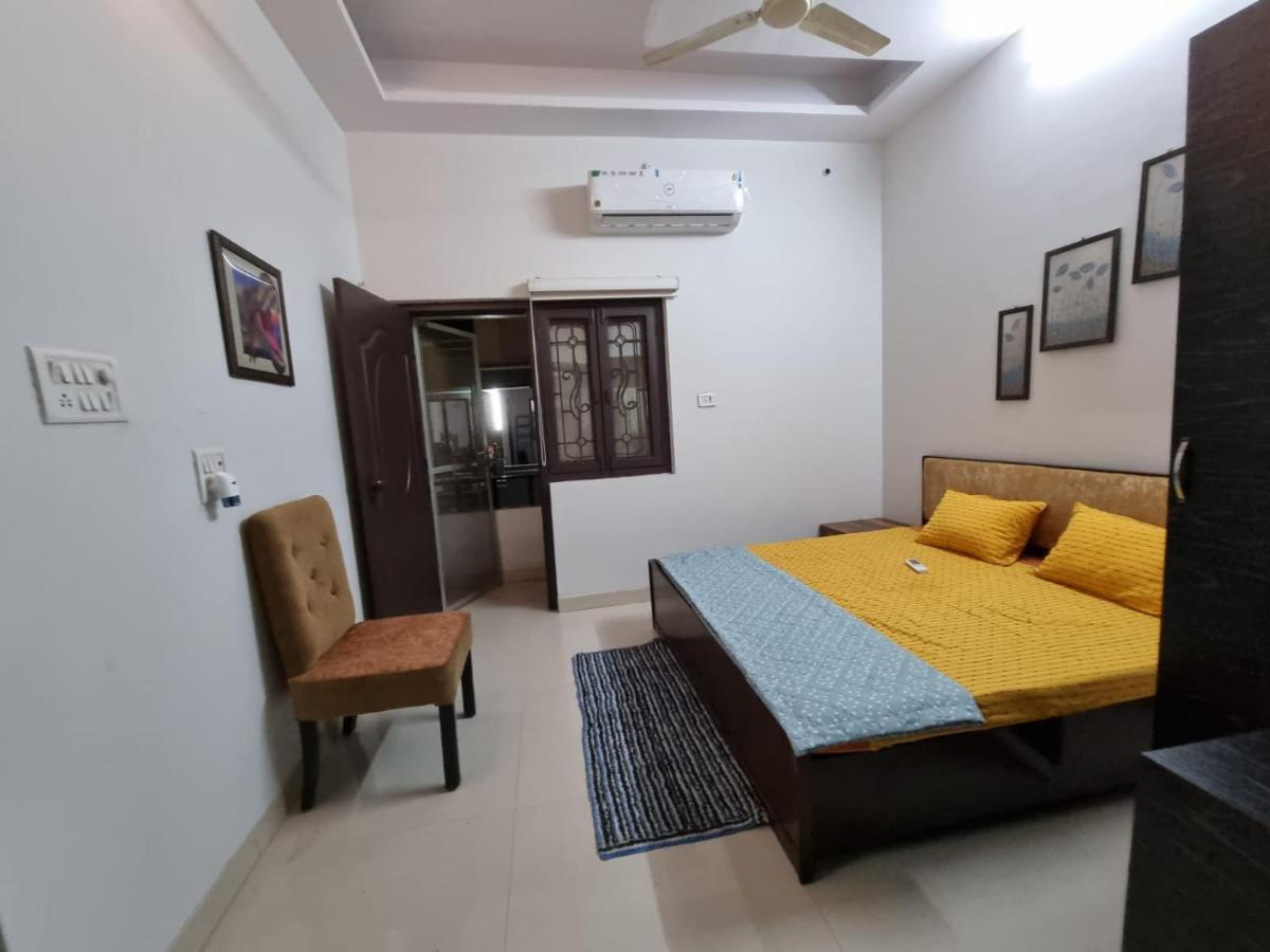 Leela Homestay Jabalpur - Lily - 2 Bhk Luxury Appartment Zewnętrze zdjęcie