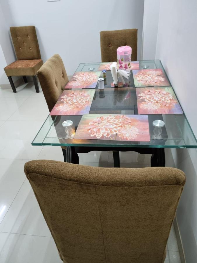 Leela Homestay Jabalpur - Lily - 2 Bhk Luxury Appartment Zewnętrze zdjęcie