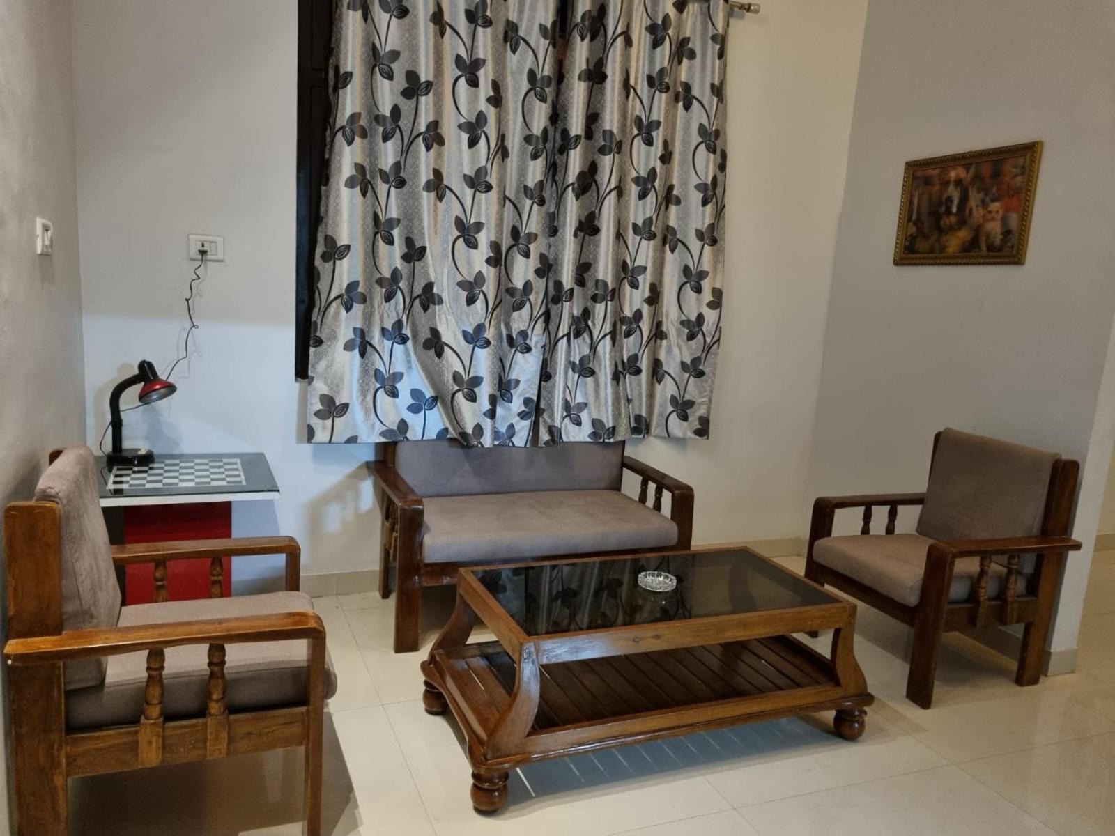 Leela Homestay Jabalpur - Lily - 2 Bhk Luxury Appartment Zewnętrze zdjęcie